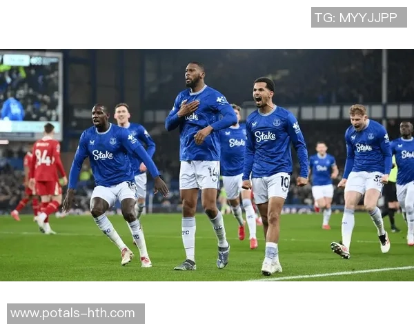 2021年曼联对阵埃弗顿精彩视频直播回顾与赛后分析 2021年曼联对阵埃弗顿精彩视频直播回顾与赛后分析